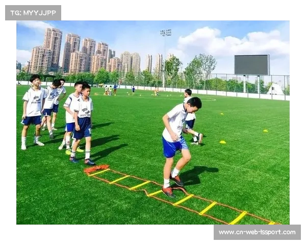 河南足球学校携手非洲青训中心首签青年才俊打造国际合作新篇章 河南足球学校携手非洲青训中心首签青年才俊打造国际合作新篇章