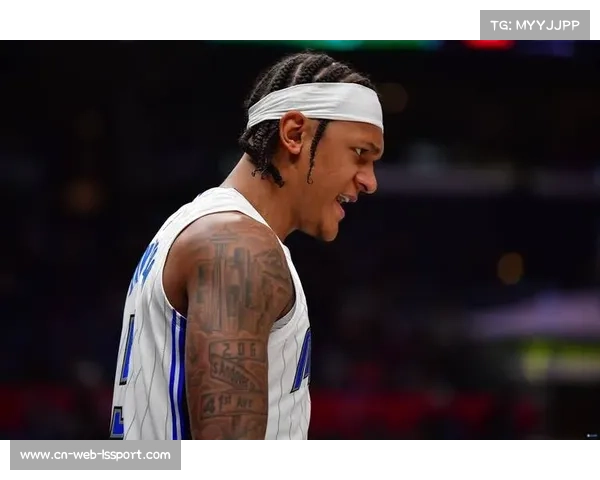 魔术班凯罗单核带队,应对黄锋锋线群冲击成挑战 魔术班凯罗单核带队,应对黄锋锋线群冲击成挑战